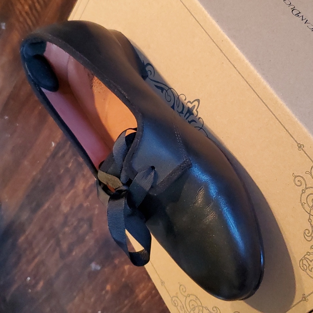American Duchess Albert/Bertie in Black